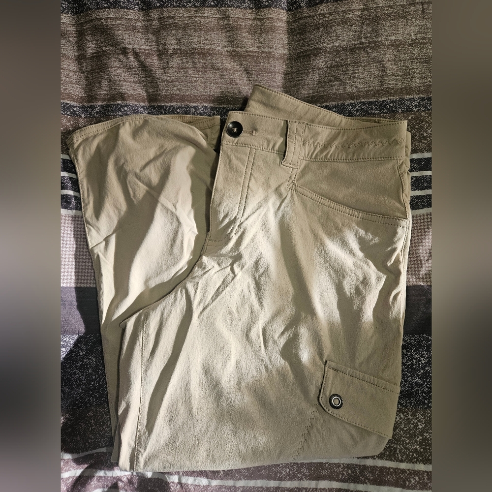 Eddie Bauer Capri Pant
